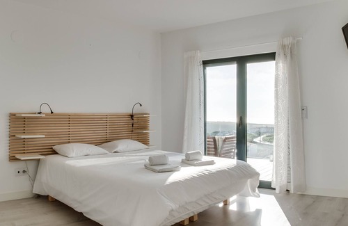 Barril de Baixo Casa | Private pool, chill out spaces, stunning views
