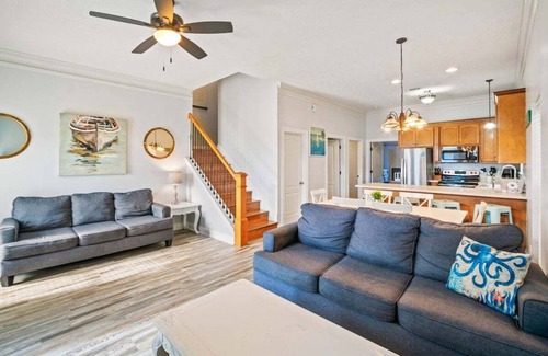 Biltmore Beach Casa | Private Pool,Dog-friendly,Walk to Beach!Sleeps 15!