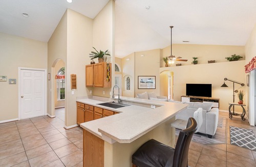 Orange Tree Casa | Private Pool & Games Room, Minutes to Disney, golf, shopping and more!