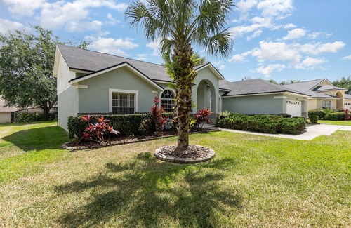 Orange Tree Casa | Private Pool & Games Room, Minutes to Disney, golf, shopping and more!
