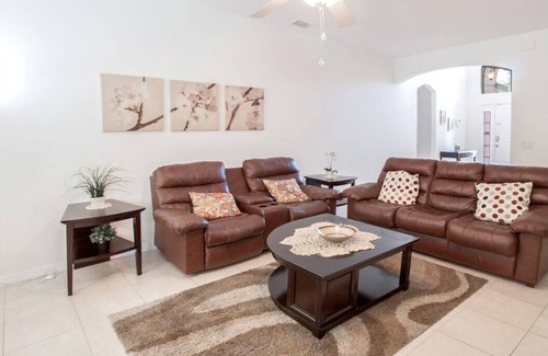 Crystal Cove Villa | Private Pool, Gated Area Near Disney and Lake Toho