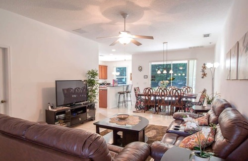 Crystal Cove Villa | Private Pool, Gated Area Near Disney and Lake Toho