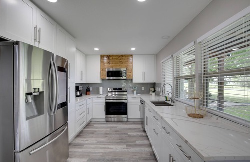 Kemp Casa | Private Pool & Guest House: Spacious Kemp Home!