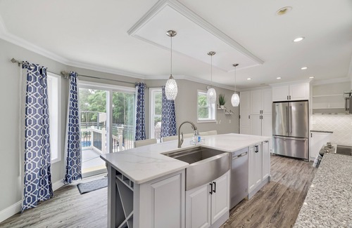 Albrightsville Casa | Private Pool, Hot Tub, Game Rm, Fire Pit, & Luxury 5 bedrms in gated community!