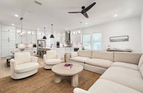 Gulfview Heights Casa | Private Pool, LSV, BRAND NEW! 4 Kings, Sleeps 20+! Walk to Beach in Blue