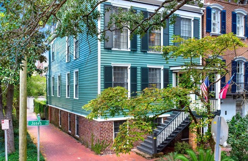 Savannah Victorian District Casa | Descansa bien con los alquileres de vacaciones en Southern Belle en el distrito histórico de Savannah