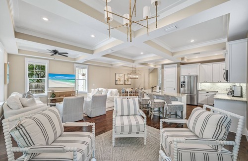 White's Gulfview Casa | Private Pool, Pet Friendly, and Beach Access- Sea-Rest by Royal Destinations