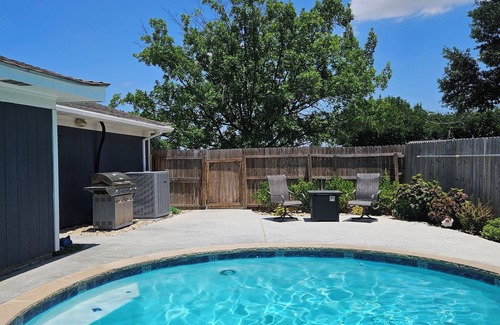 Haltom City Casa | Private pool recently remodeled home in central dfw location.