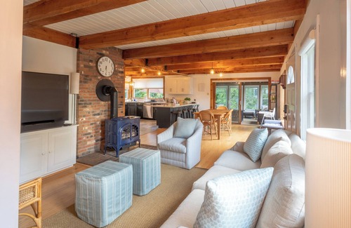 Mashpee Cabaña | Private Pool & Screened Deck: Mashpee Home!