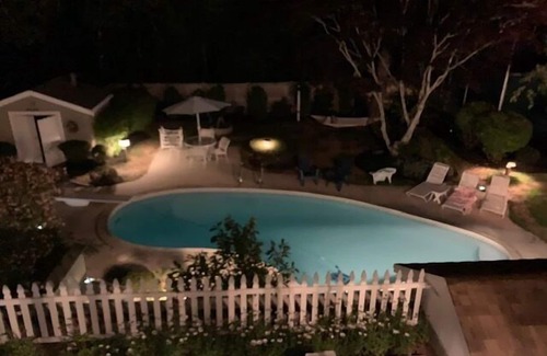 South Yarmouth Casa | Private Pool, Tennis/Basketball Court, And Room For The Whole Family