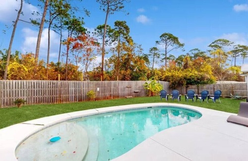 Upper Grand Lagoon Casa | ☀️Private Pool - Close to Beach - Pet Friendly 🐶 - Sea the Blessings