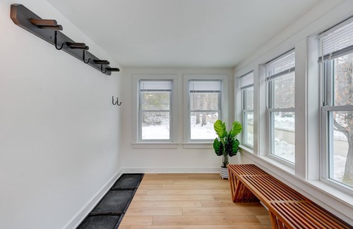 North Conway Casa | Private POOL within walking distance of NoCo Village!