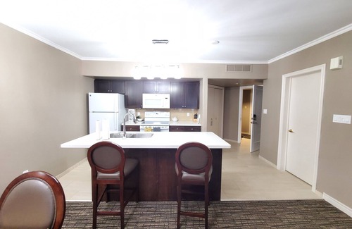 Oro-Medonte Casa | PRIVATE PRESIDENTIAL SUITE 1 BEDROOM
