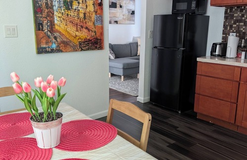 May Valley Casa | Private & Quiet Guesthouse Near SF & Wine Country