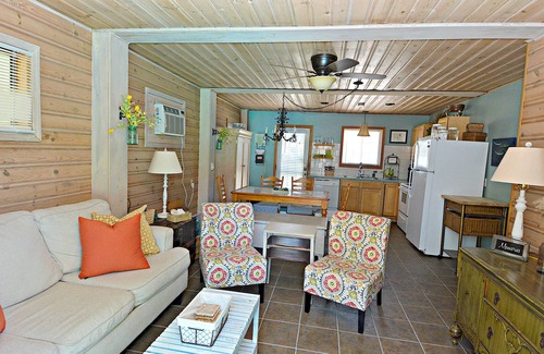 North Carolina Coast Cabaña | Hermosa, privado y tranquilo embargo, justo en el medio de toda la acción!