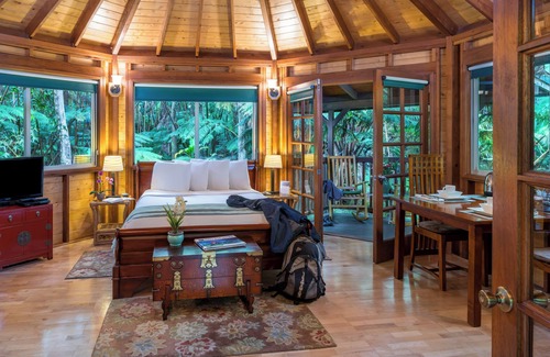 Volcano Cama Y Desayuno | Private Rainforest Retreat in Volcano Village