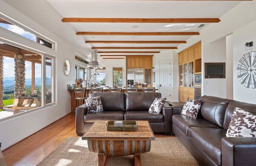 Lompoc Casa | Private Ranch Retreat