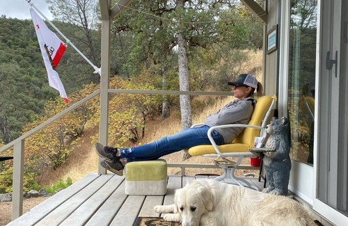 Covelo Cabina | Private-Remote-Romantic THE FISHING CABIN on the middle fork of the Eel River