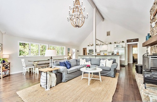 Tumbling Shoals Casa | Casa privada, recientemente renovada, frente al lago a minutos de Little Red River y