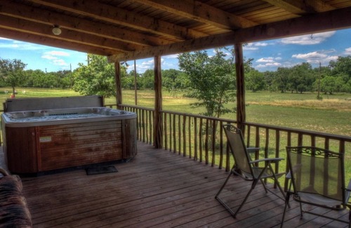Utopia Cabina | Private Residence along the Sabinal River in the Texas Hill Country.