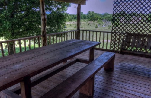 Utopia Cabina | Private Residence along the Sabinal River in the Texas Hill Country.
