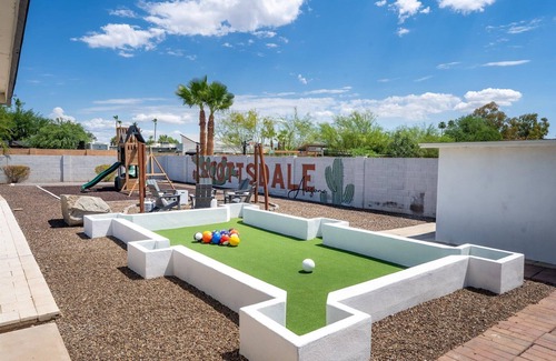 Shea North Estates Casa | SportsCourt - Sleeps 18 - Heated Pool - Spa