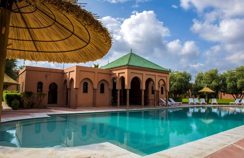Palmeraie Casa | Riad privado con piscina y jardines,