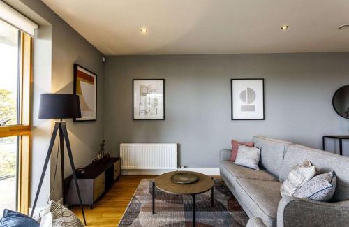 Dublin Casa | Private Room Available in Spacious High Rise Apartment with Park & City View