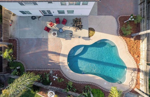 Tulare Casa | Private room for rent -Ideal for working professionals-