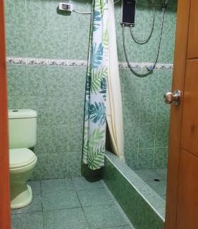 Callao Casa | PRIVATE ROOM I 13 minutes from the Airport With Kitchen Access Apartment under renovation