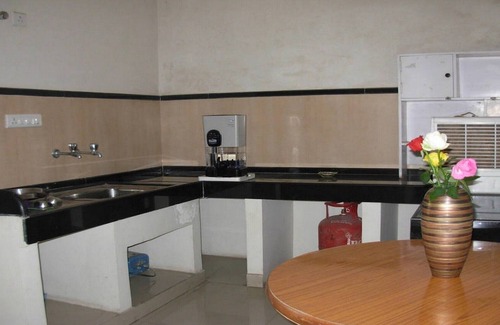 Adarsh Nagar Casa | Habitación privada situada en una zona próspera