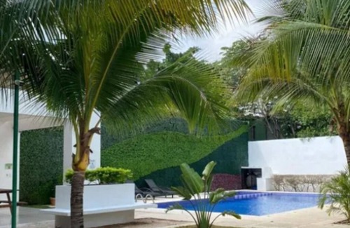 Puerto Juarez Apartamento | Private Room for Nomads-Travelres-Professionals at Xharly's Apartment