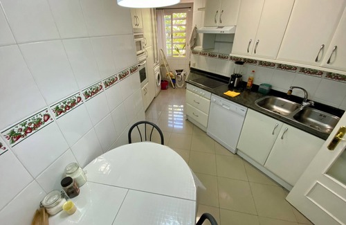 Cerro Buenavista Apartamento | Habitación privada. Cocina y baño compartido.