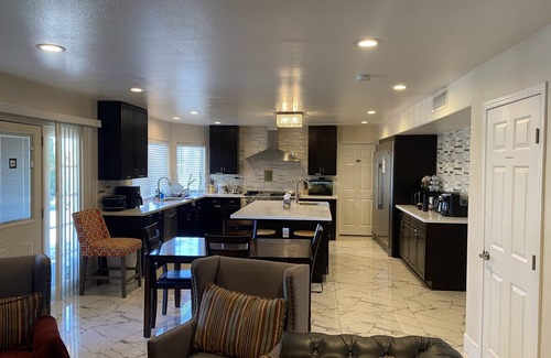Spring Valley Casa | Private Room with a Queen Bed and a shared Bathroom