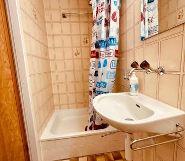Heiden Casa | Private room with Bathroom and Lake View in Guest House