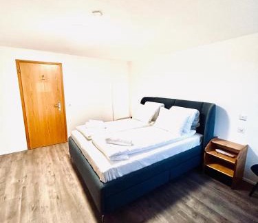Heiden Casa | Private room with Bathroom and Lake View in Guest House