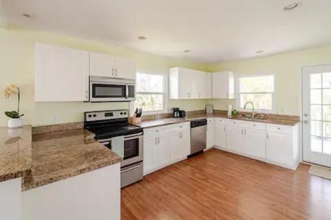 Braden River Casa | Private Rooms In Bradenton - Close to Sarasota