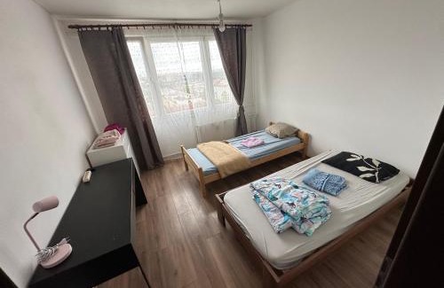 Michle Casa | Private rooms, stunning city views, top-floor with balcony, bathtub, Internet, coffee