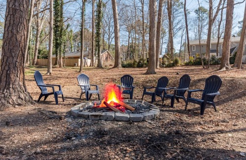 Raleigh Casa | Private Sauna | Arcade | Lg Yard