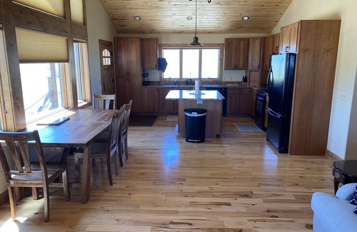 Cameron Casa | Private setting an hour from Yellowstone Park and minutes from fishing accesses.