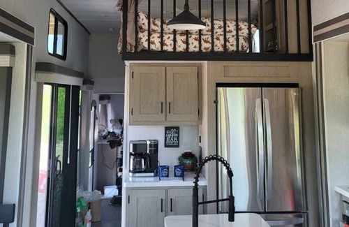 La Follette Casa | Private setting great views full kitchen bath Elk Hunting/Fishing ATV/UTV Trail