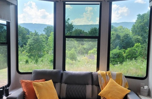La Follette Casa | Private setting great views full kitchen bath Elk Hunting/Fishing ATV/UTV Trail