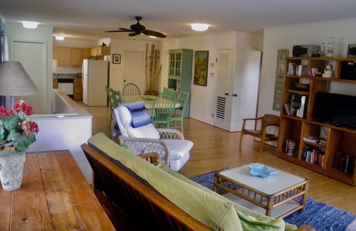 South Padre Island Casa | PRIVATE SINGLE FAMILLY HOUSE with nice deck for Friday Night Fireworks!