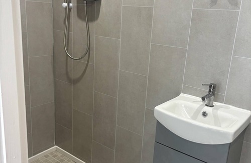 Cavan Apartamento | Private Small Detached Room with Bathroom