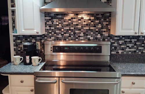 St. Petersburg - Clearwater Casa | Private heated salt water Pool- Minutes from everything St. Pete has to offer!