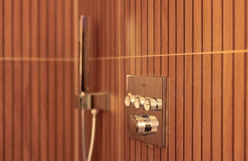 Faubourg North Apartamento | Harmonie Spa-Apartamento-Bañera de hidromasaje-De Lujo