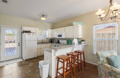 Crescent Beach Casa | Private space for your family! Just steps to the sand!