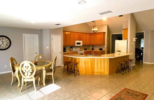 Foley Casa | Private spacious home on 5 acres just minutes from the beaches and theme parks!