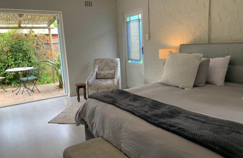 Bloubergstrand Apartamento | Private & Spacious Olive cottage in Bloubergstrand