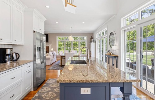 South Orleans Casa | Private, Spacious, Pristine with Heated Pool:005-O